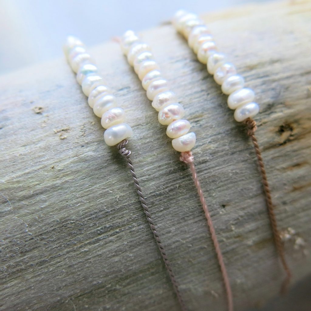 feines Armband mit kleinen Süsswasserperlen-3514