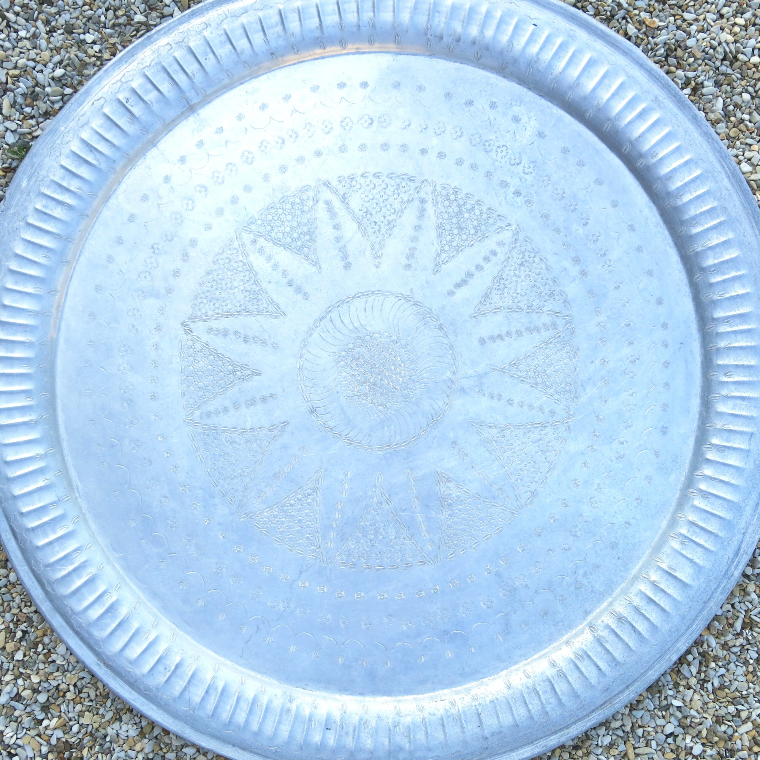 IMG_1219 echt-vintage Aluminium Tablett - 'Zaafar' – Bild 1