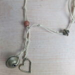 Kette mit Berber Silberperle und versilbertem Herzanhänger – Bild 3