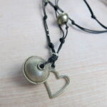 Kette mit Berber Silberperle und versilbertem Herzanhänger – Bild 4