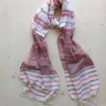 Gestreifter Schal aus feinem Baumwoll-Voile – Bild 5