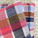 Kissen bunt kariert - aus vintage Berberdecke – Bild 2
