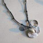 einzigartige Kette mit verschiedenen gesammelten Anhängern – Bild 5