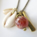 lange Halskette mit Kauri Muscheln