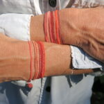 Sommerliche coralfarbene Häkel Armbänder – Bild 7