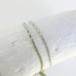2-3mm Fluorit Edelsteine auf feinem Häkel-Armband – Bild 3