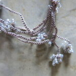 Gehäkelte Kette und Armband mit Miyuki Glasperlen in grau-silber Schimmer – Bild 3