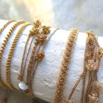 Feine gehäkelte Kette und Wickelarmband aus Perlen in verschiedenen Edelmetallen – Bild 8