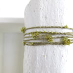 Handgehäkelte Kette und Wickel Armband in Grüntönen – Bild 4