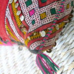 Vintage Kelim Kissen mit Metallpailletten - Pink – Bild 6