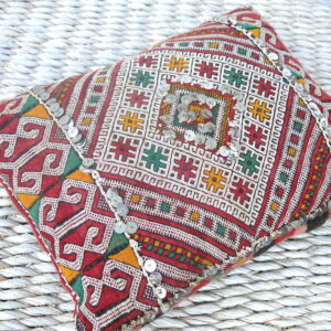 Vintage Kelim Kissen mit Rombe & Paillettenverzierung