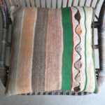 Kissen aus vintage Kelimteppich - gestreift – Bild 10