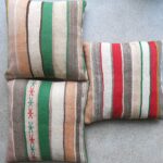 Kissen aus vintage Kelimteppich - gestreift – Bild 3