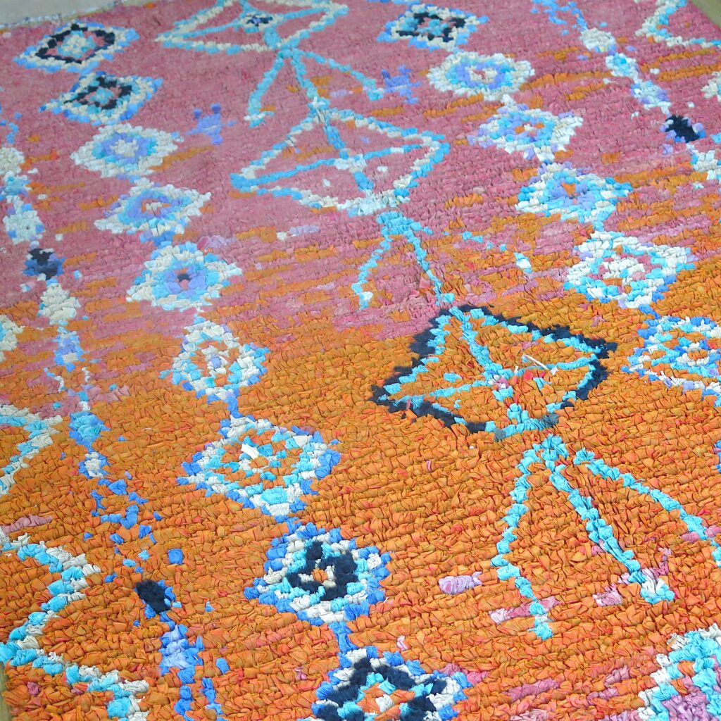 Handgeknüpfter vintage Teppich 'Boucherouite' - Berber Marokko
