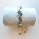 Armband aus Pailletten Kette in plated Gold und Silber – Bild 16