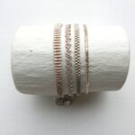 Breites Armband 'peyote Technik' mit Metallperlen – Bild 3