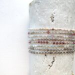 Häkel Armband im Edelstein Mix mit Silber