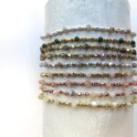 Neue Farben - Armband mit Edelsteinen und Vermeil Perlen